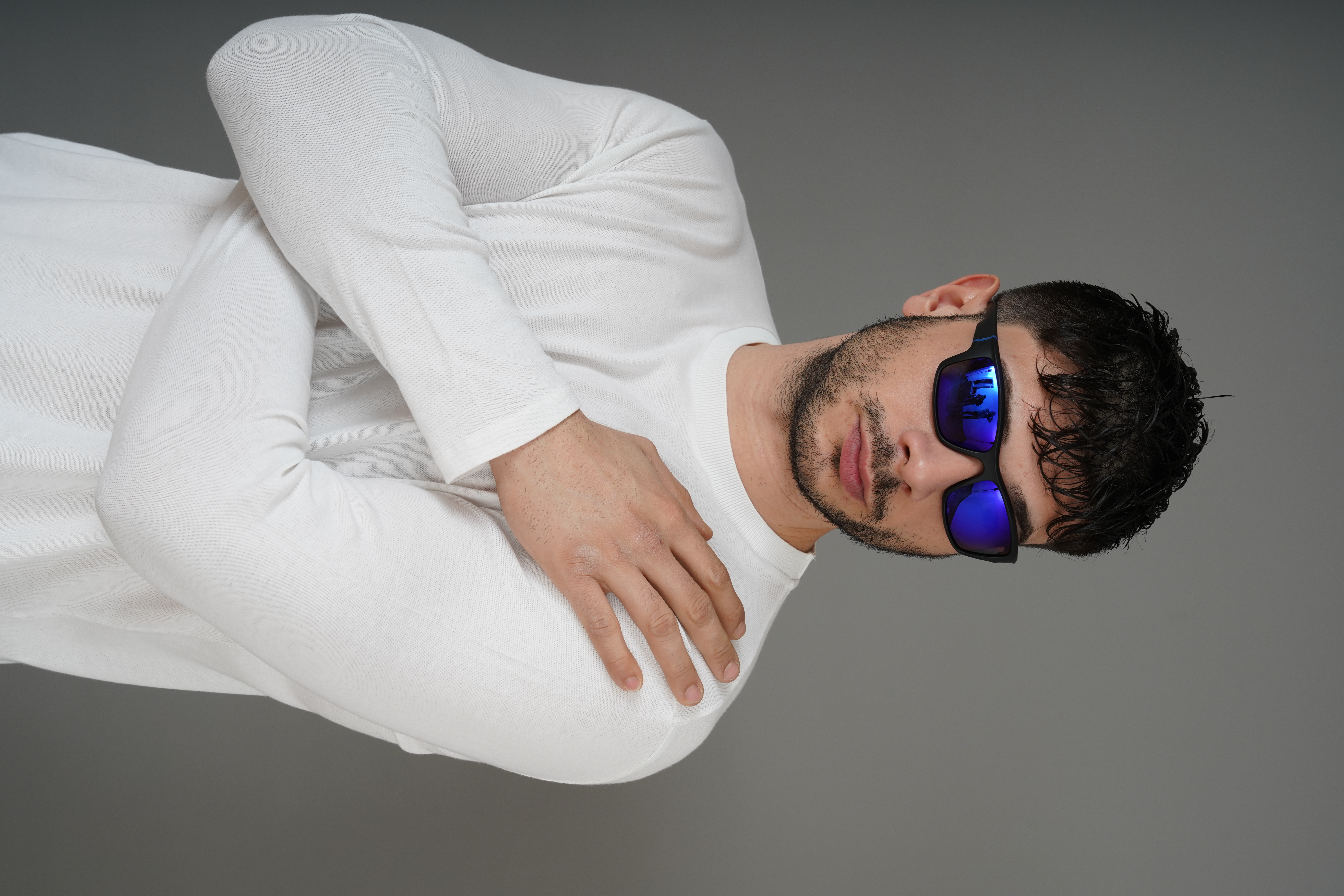 LIAM mat siyah mavi.JPG (19.73 MB)