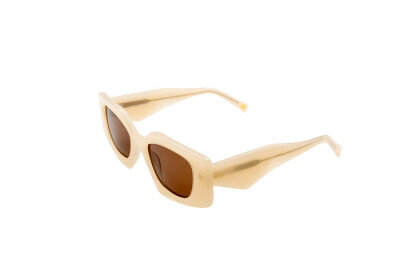 DAKOTA - EYE CONNECTION (1)